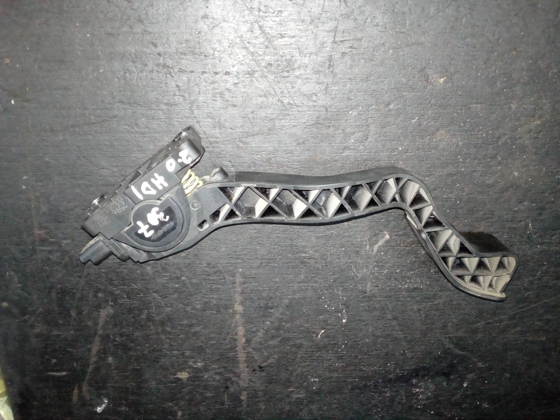PEDAL ACELERADOR