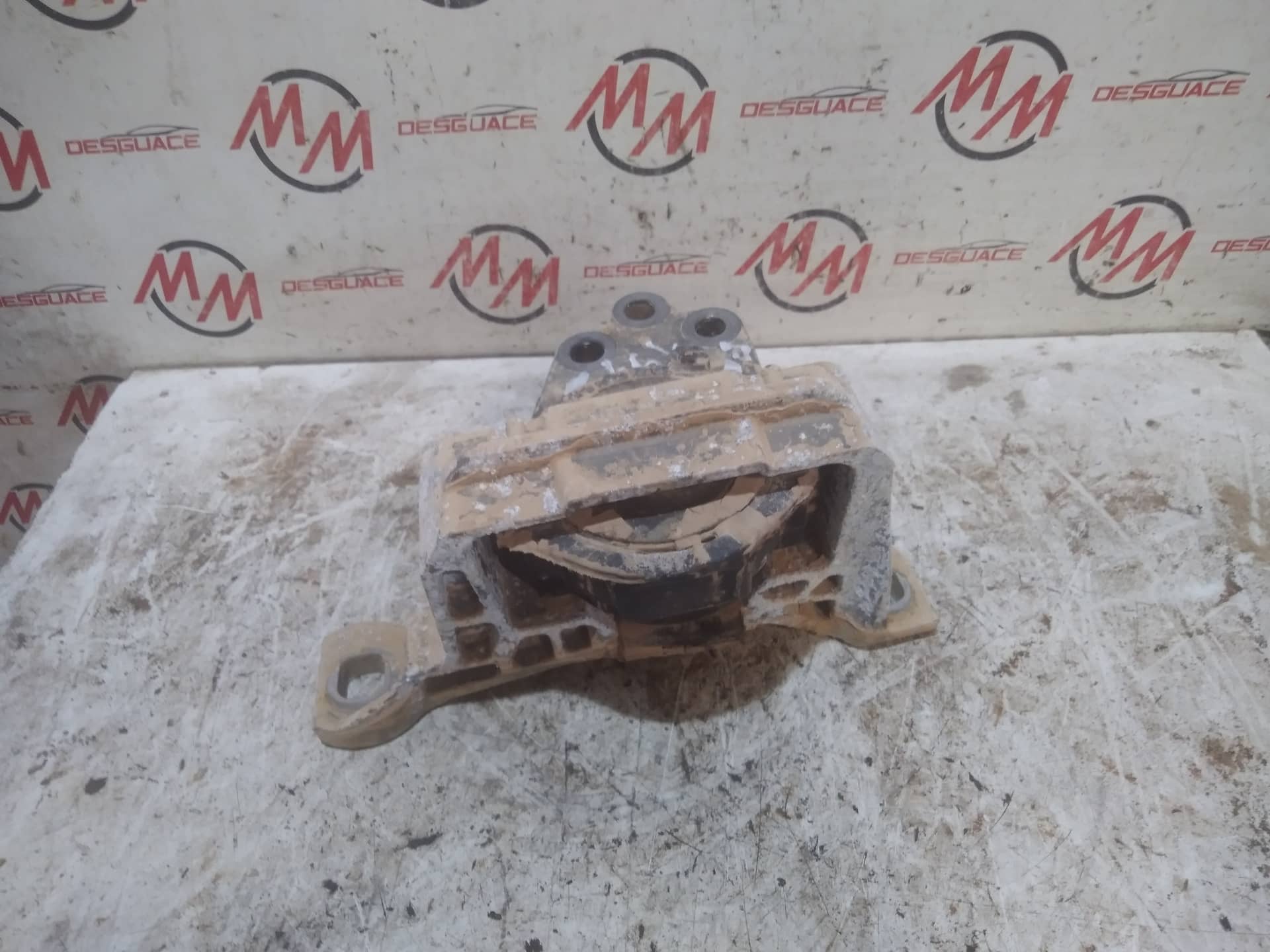 SOPORTE MOTOR